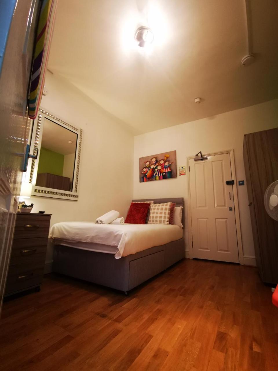 Capital Host- Apartments Euston Londýn Exteriér fotografie